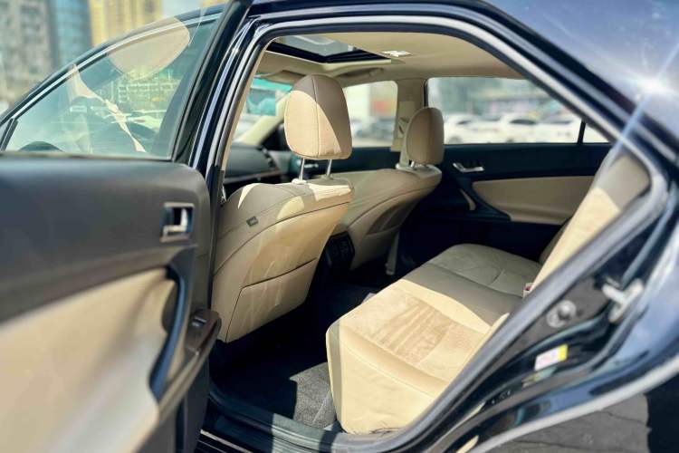 Used Toyota Reiz 2013 2.5V Shangrui Edition Left Rear Seat