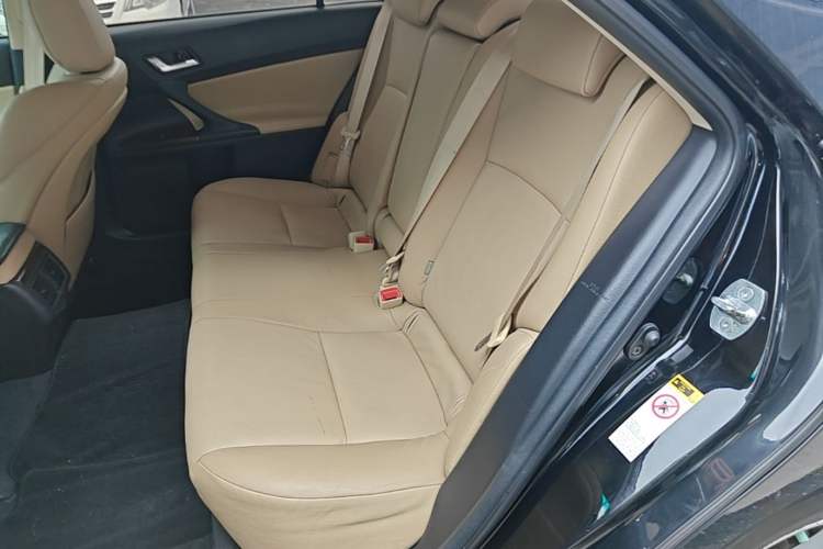 Used Toyota Reiz 2013 2.5V Elite Edition Left Rear Seat