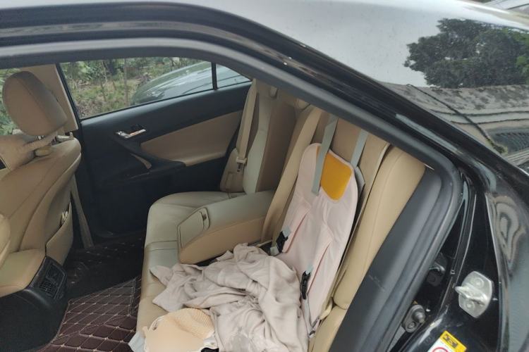 Used Toyota Reiz 2013 2.5V Shangrui Navigation Edition Left Rear Seat