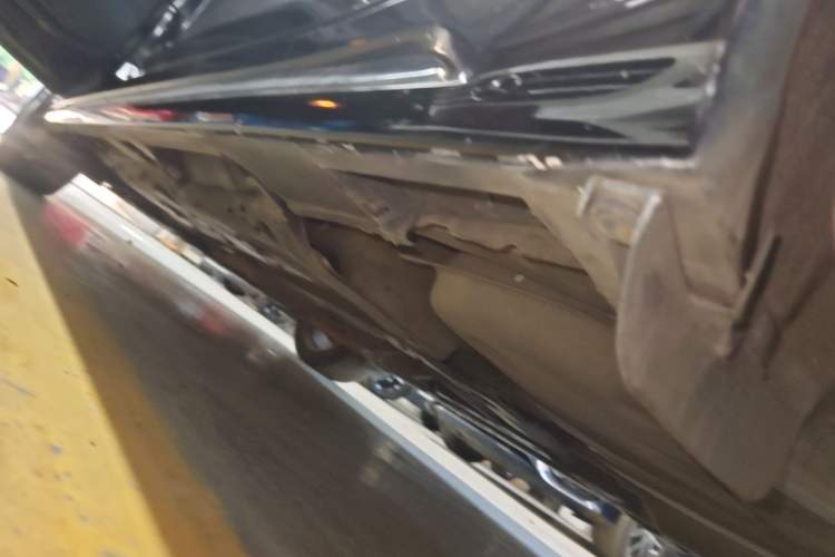 Used Toyota Reiz 2013 2.5V Shangrui Edition Left Side Sill