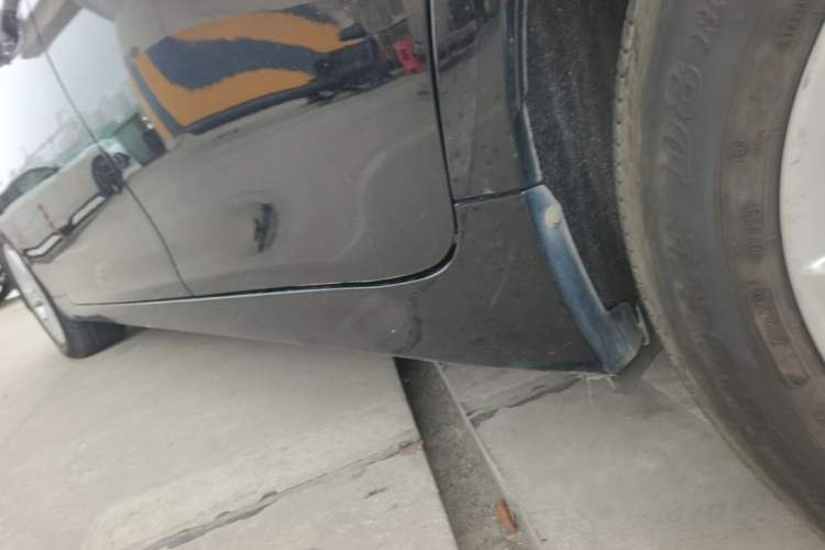 Used Toyota Reiz 2013 2.5S Elite Edition Left Side Sill