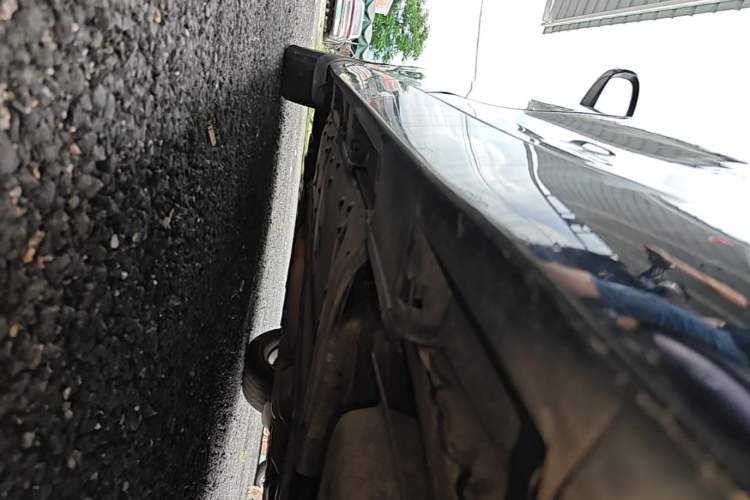 Used Toyota Reiz 2013 2.5V Elite Edition Left Side Sill