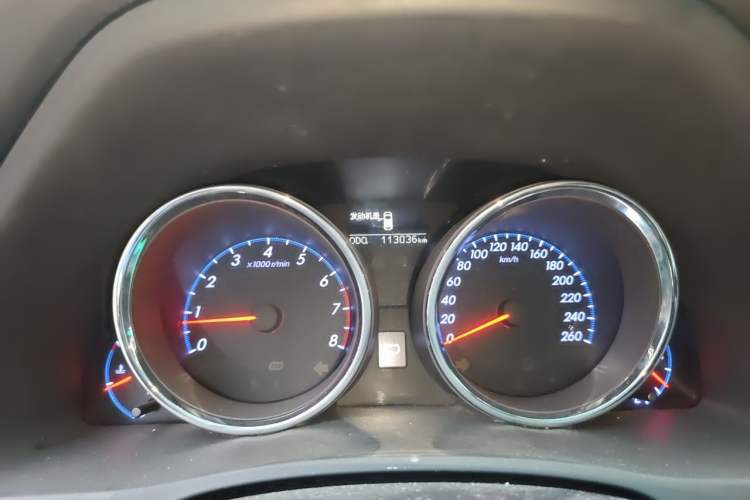 Used Toyota Reiz 2013 2.5V Elite Edition Odometer Close Up