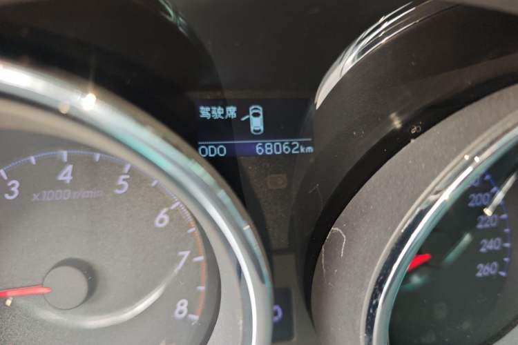 Used Toyota Reiz 2013 2.5V Shangrui Edition Odometer Close Up