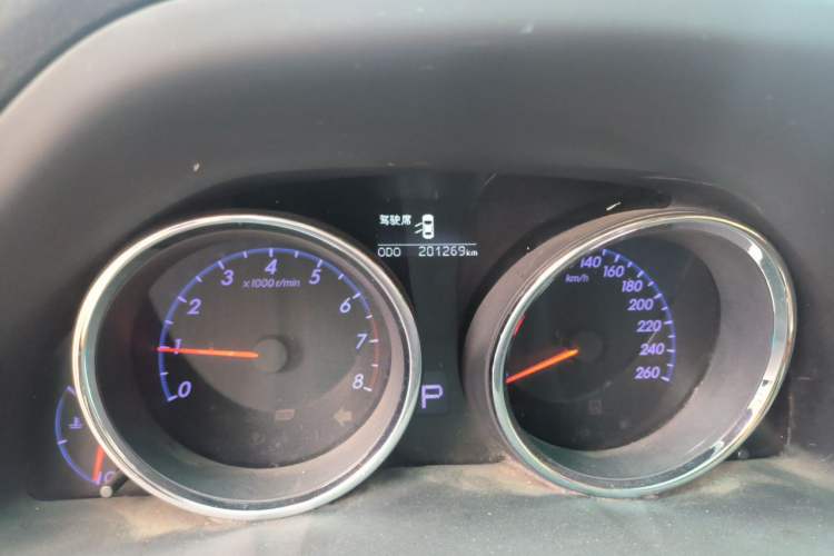 Used Toyota Reiz 2013 2.5V Elite Edition Odometer Close Up