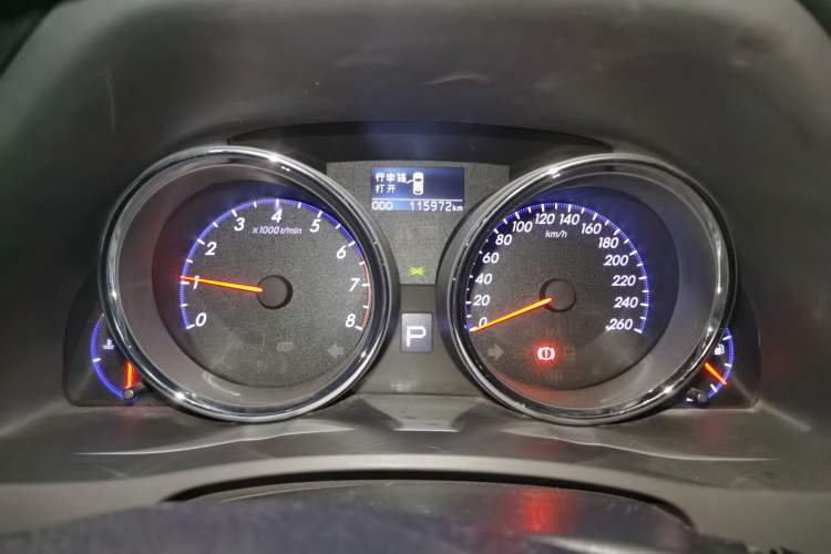 Used Toyota Reiz 2013 2.5V Supreme Edition Odometer Close Up