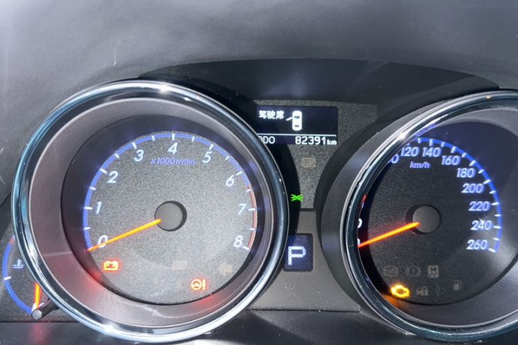 Used Toyota Reiz 2013 2.5V Elite Edition Odometer Close Up