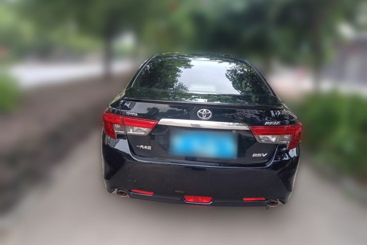 Used Toyota Reiz 2013 2.5V Shangrui Navigation Edition Rear