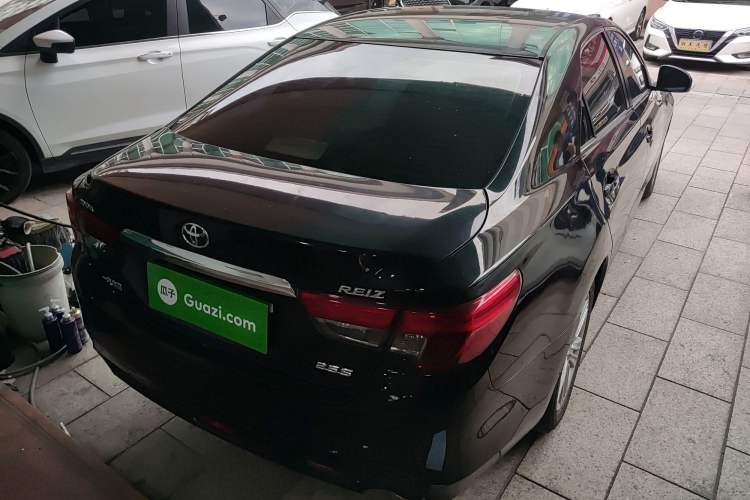 Used Toyota Reiz 2013 2.5S Elite Edition Rear Right 45 Deg