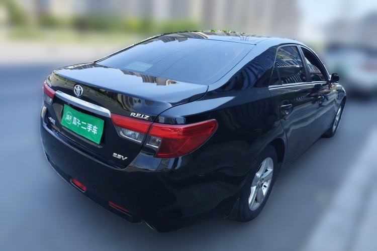 Used Toyota Reiz 2013 2.5V Elite Edition Rear Right 45 Deg