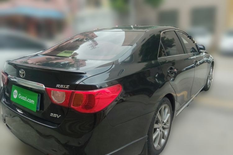 Used Toyota Reiz 2013 2.5V Elite Edition Rear Right 45 Deg