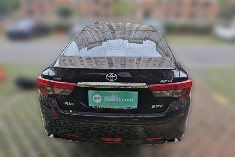 Used Toyota Reiz 2013 2.5V Shangrui Navigation Edition Rear