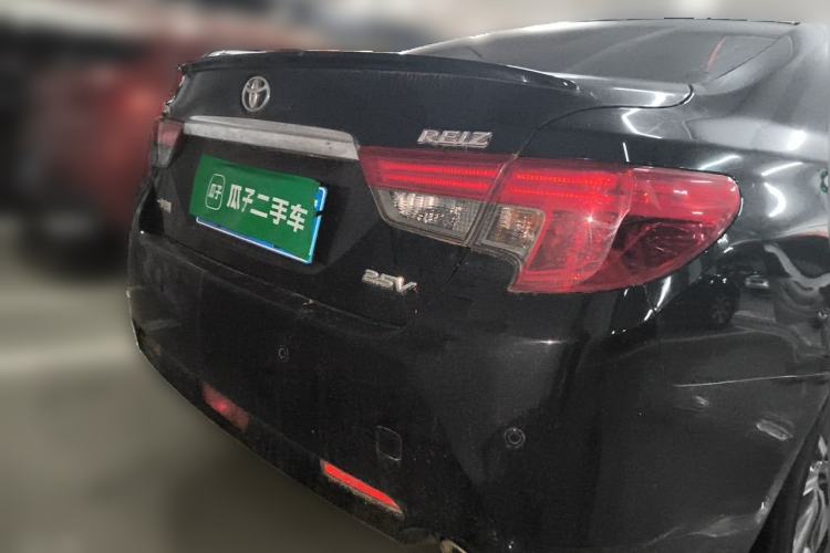Used Toyota Reiz 2013 2.5V Shangrui Navigation Edition Rear