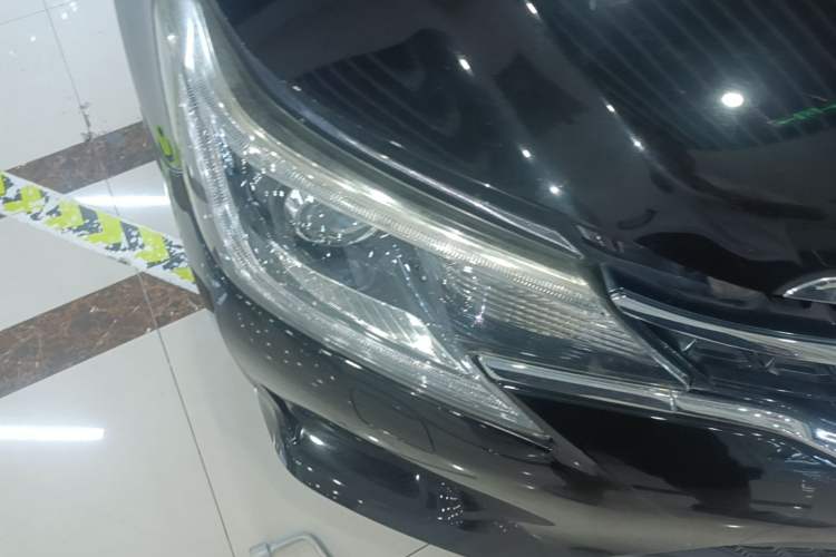 Used Toyota Reiz 2013 2.5V Shangrui Edition Right Front Headlight