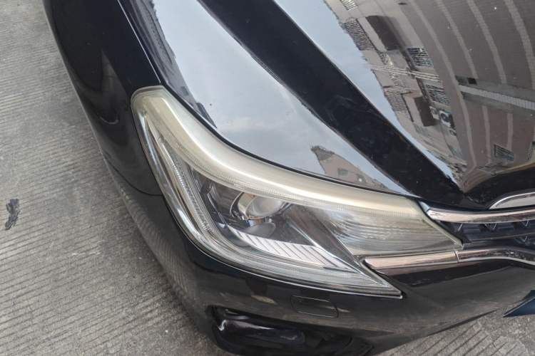 Used Toyota Reiz 2013 2.5S Elite Edition Right Front Headlight