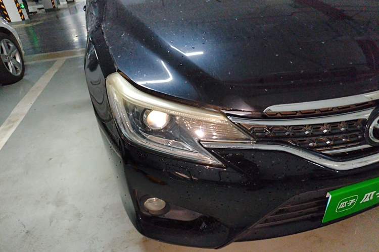 Used Toyota Reiz 2013 2.5V Elite Edition Right Front Headlight