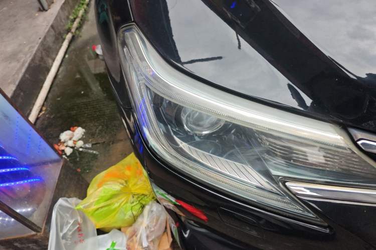 Used Toyota Reiz 2013 2.5V Shangrui Edition Right Front Headlight