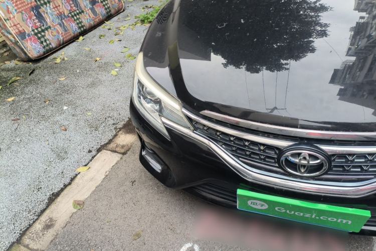 Used Toyota Reiz 2013 2.5S Elite Edition Right Front Headlight