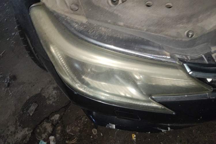 Used Toyota Reiz 2013 2.5V Supreme Edition Right Front Headlight