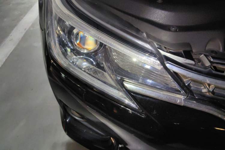 Used Toyota Reiz 2013 2.5V Shangrui Edition Right Front Headlight