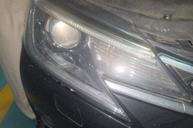 Used Toyota Reiz 2013 2.5V Shangrui Navigation Edition Right Front Headlight