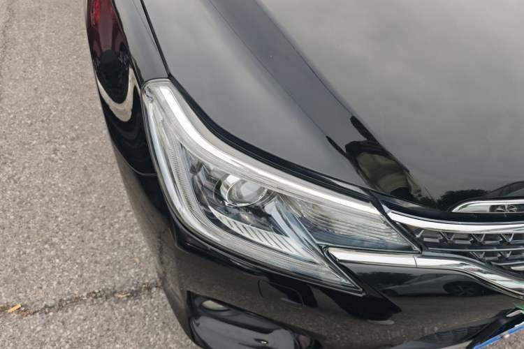 Used Toyota Reiz 2013 2.5V Shangrui Edition Right Front Headlight
