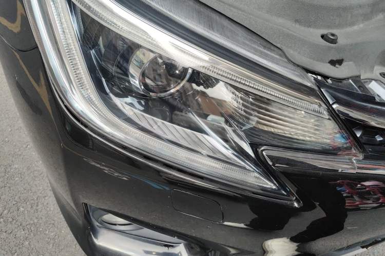 Used Toyota Reiz 2013 2.5V Shangrui Edition Right Front Headlight