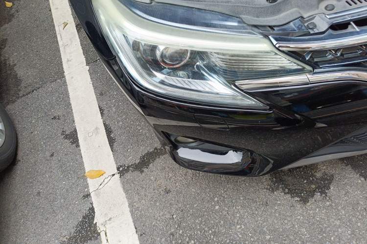 Used Toyota Reiz 2013 2.5V Shangrui Edition Right Front Headlight