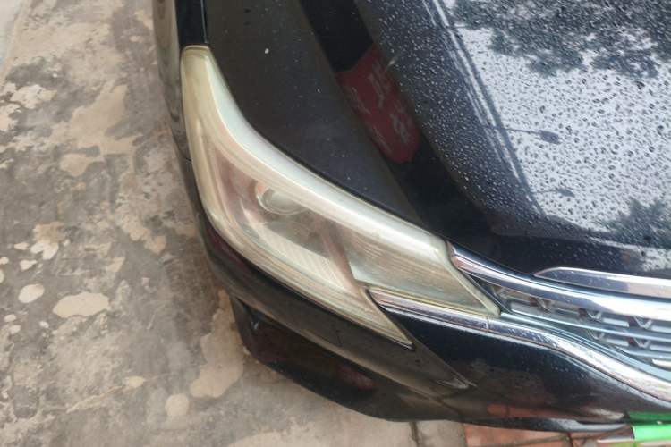 Used Toyota Reiz 2013 2.5S Elite Edition Right Front Headlight