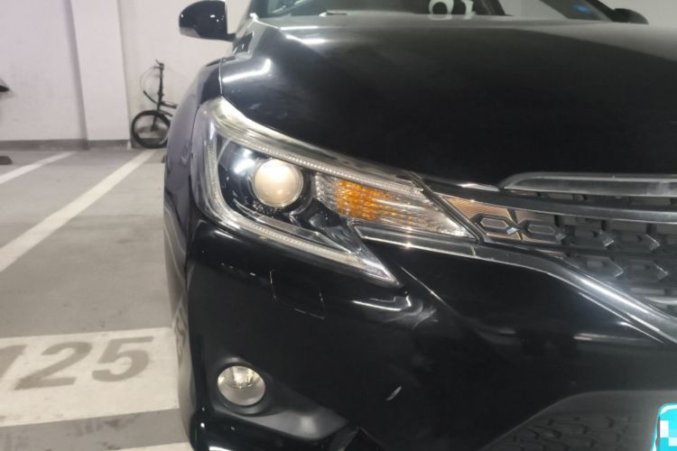 Used Toyota Reiz 2013 2.5V Shangrui Edition Right Front Headlight