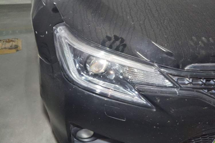 Used Toyota Reiz 2013 2.5V Shangrui Edition Right Front Headlight