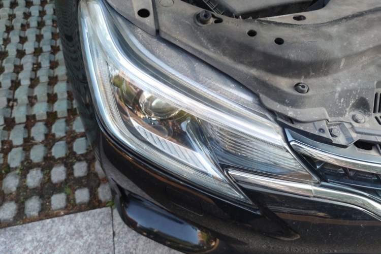 Used Toyota Reiz 2013 2.5S Elite Edition Right Front Headlight