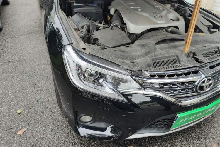 Used Toyota Reiz 2013 2.5V Shangrui Navigation Edition Right Front Headlight