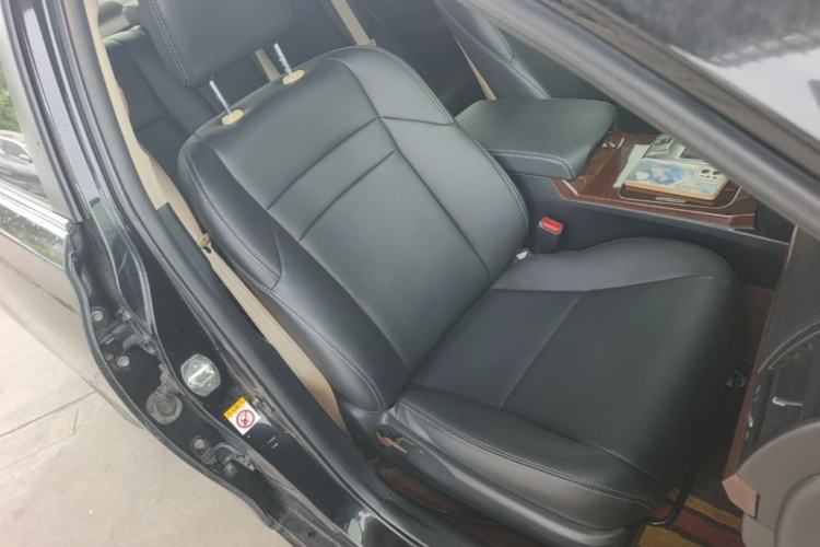 Used Toyota Reiz 2013 2.5S Elite Edition Right Front Seat