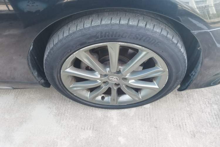 Used Toyota Reiz 2013 2.5V Shangrui Edition Right Front Wheel Hub