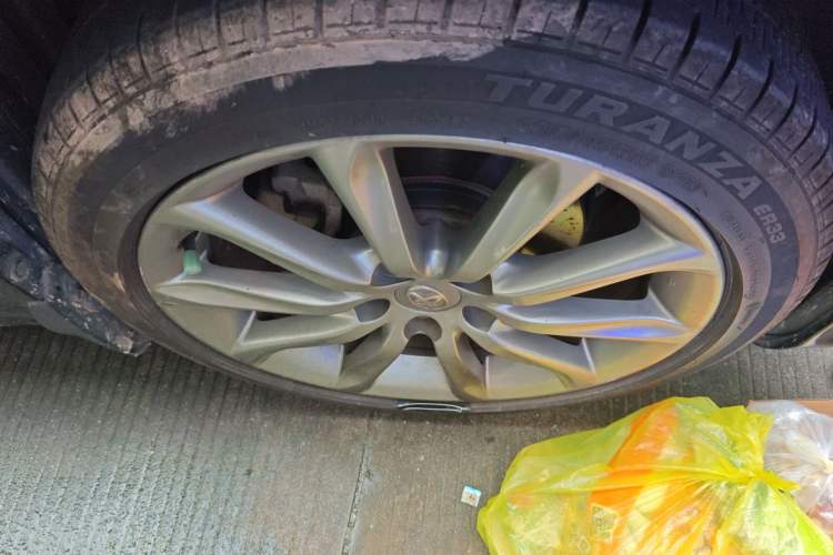 Used Toyota Reiz 2013 2.5V Shangrui Edition Right Front Wheel Hub