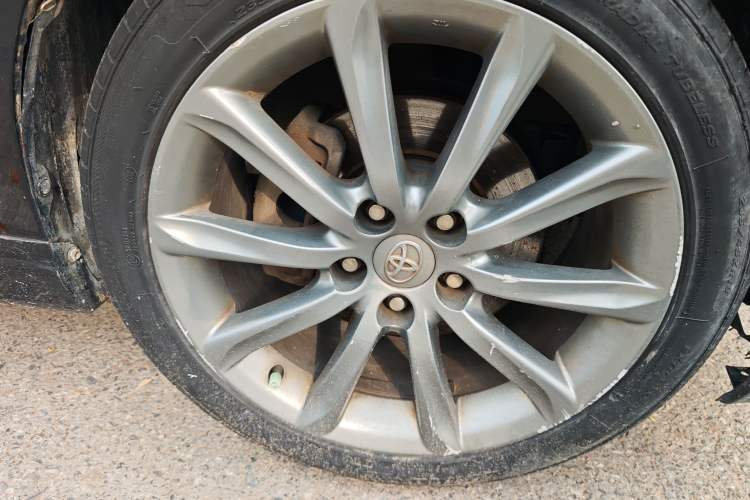 Used Toyota Reiz 2013 2.5V Shangrui Edition Right Front Wheel Hub