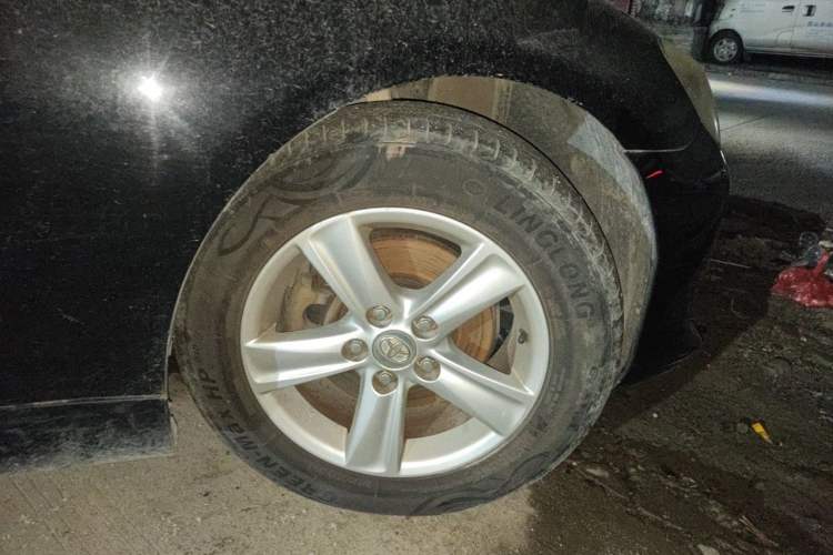 Used Toyota Reiz 2013 2.5V Supreme Edition Right Front Wheel Hub