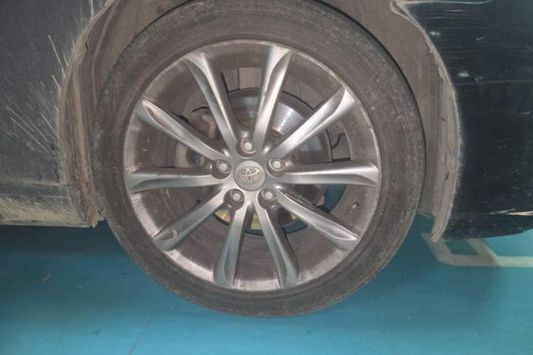 Used Toyota Reiz 2013 2.5V Shangrui Navigation Edition Right Front Wheel Hub