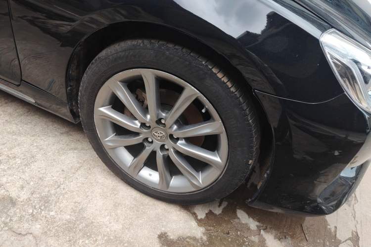 Used Toyota Reiz 2013 2.5V Shangrui Edition Right Front Wheel Hub