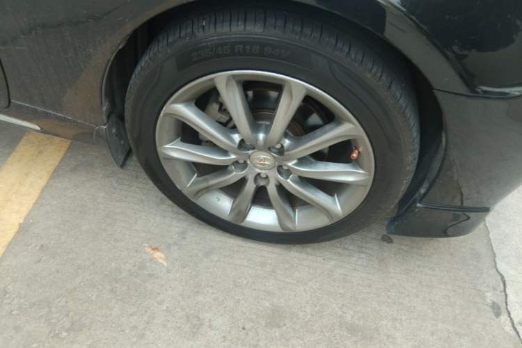 Used Toyota Reiz 2013 2.5V Elite Edition Right Front Wheel Hub