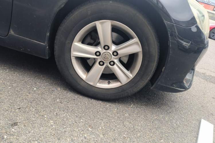 Used Toyota Reiz 2013 2.5V Elite Edition Right Front Wheel Hub