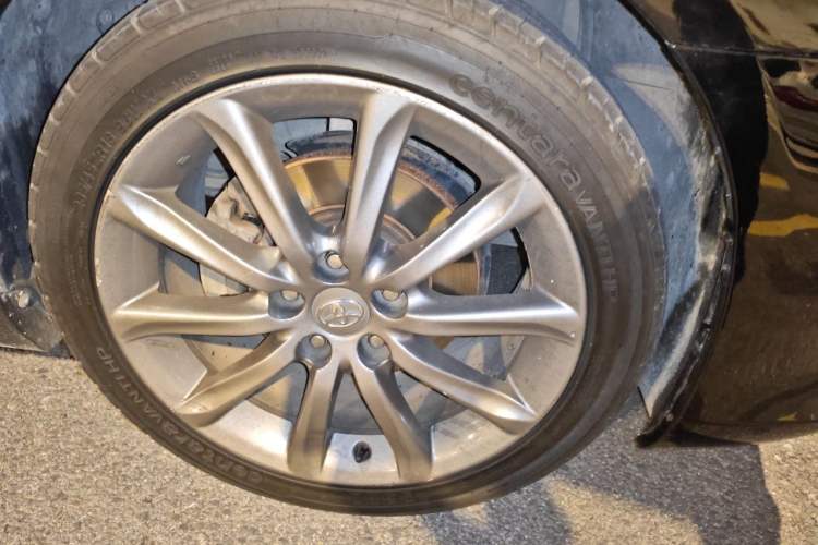 Used Toyota Reiz 2013 2.5V Shangrui Edition Right Front Wheel Hub