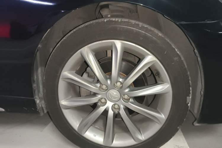 Used Toyota Reiz 2013 2.5V Shangrui Edition Right Front Wheel Hub