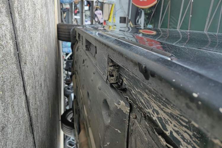Used Toyota Reiz 2013 2.5V Shangrui Edition Right Side Sill