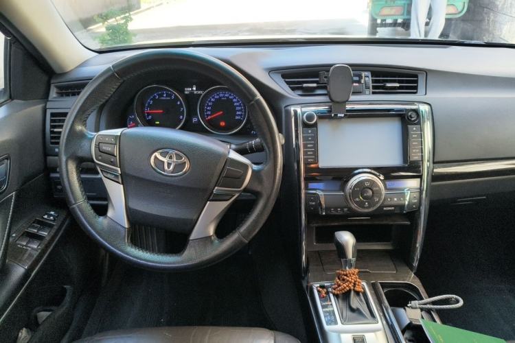 Used Toyota Reiz 2013 2.5V Elite Edition Steering Wheel