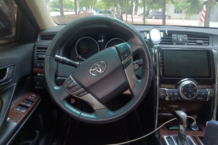 Used Toyota Reiz 2013 2.5V Shangrui Navigation Edition Steering Wheel