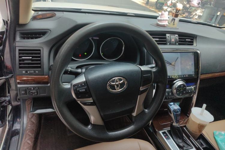 Used Toyota Reiz 2013 2.5S Elite Edition Steering Wheel