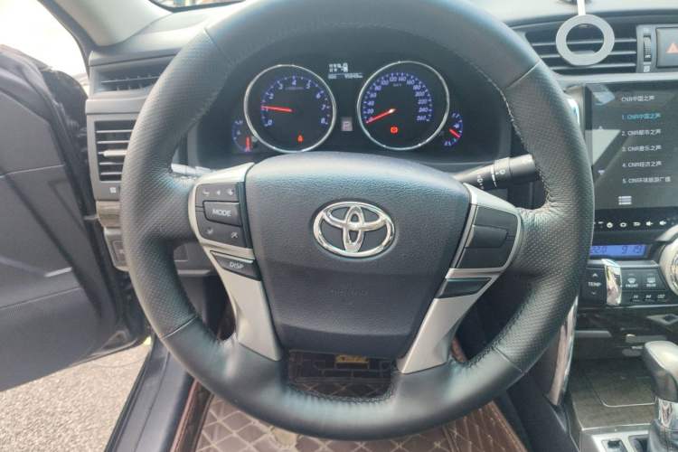 Used Toyota Reiz 2013 2.5V Elite Edition Steering Wheel
