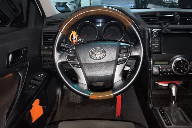 Used Toyota Reiz 2013 2.5V Shangrui Navigation Edition Steering Wheel